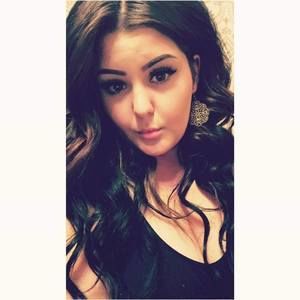 Meet your Posher, Andrea